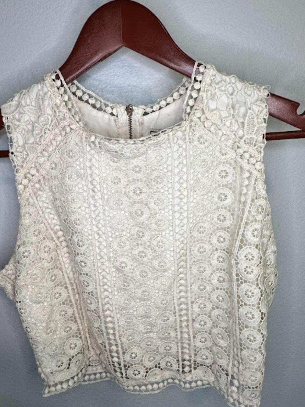 Abercrombie & Fitch Women's Boho Ivory Crochet Lace Crop Top - Size Medium